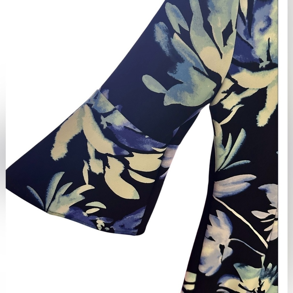 Vince Camuto Dark Navy Floral Print Dress size 8 - Picture 4 of 9